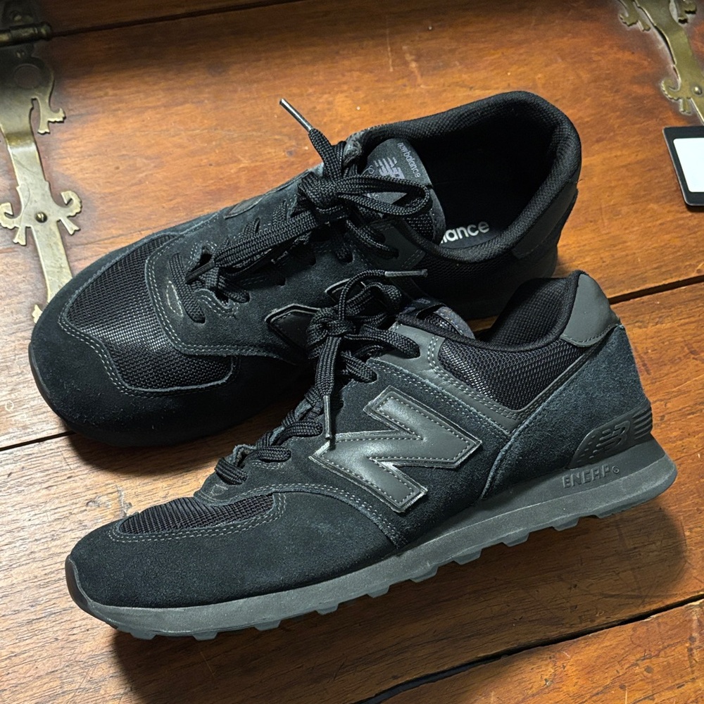 New Balance 574 Men's Black Sneakers